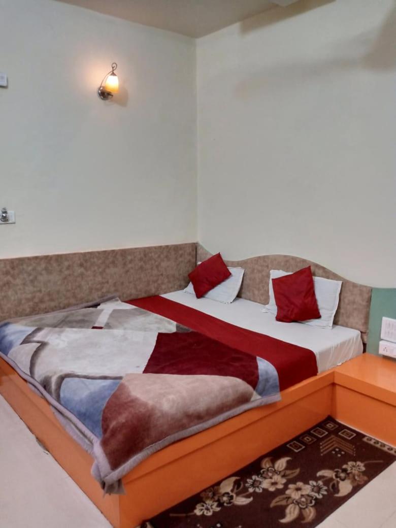 Hotel Amar Palace Pachmarhī 外观 照片