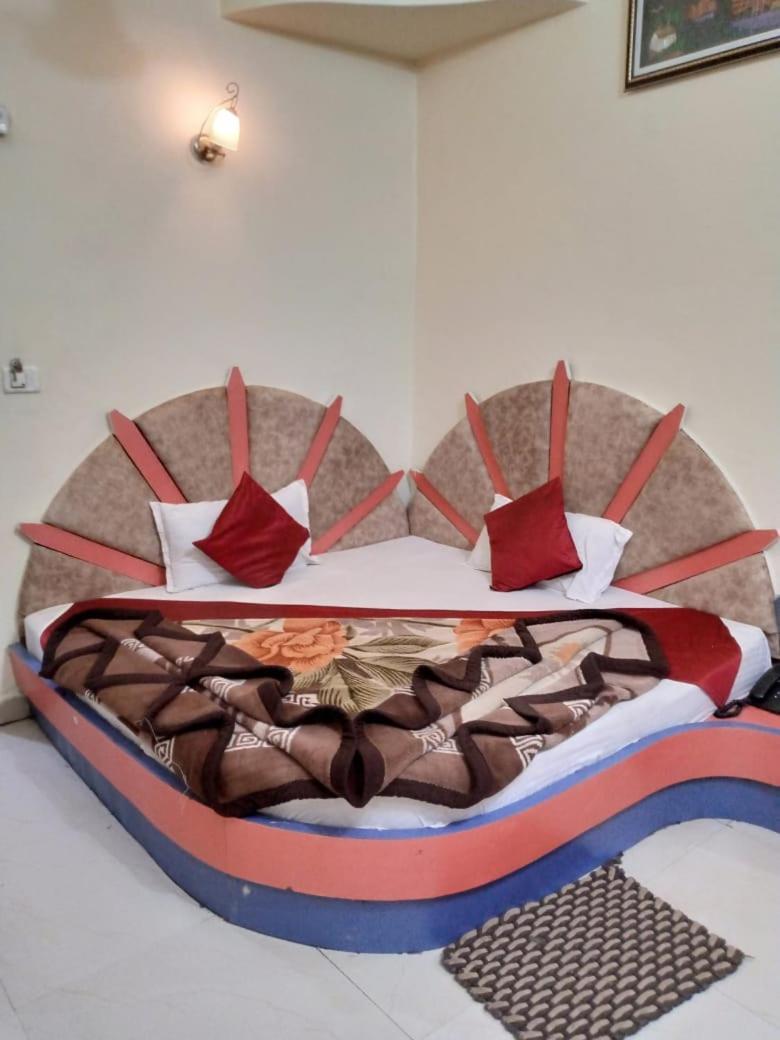 Hotel Amar Palace Pachmarhī 外观 照片