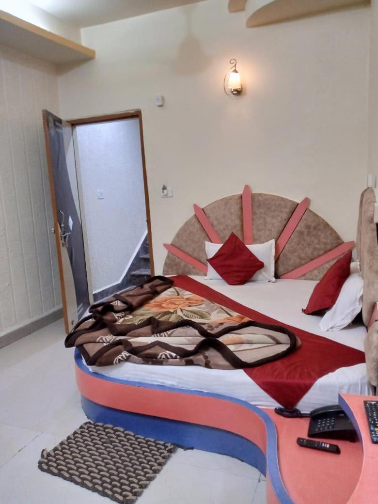 Hotel Amar Palace Pachmarhī 外观 照片